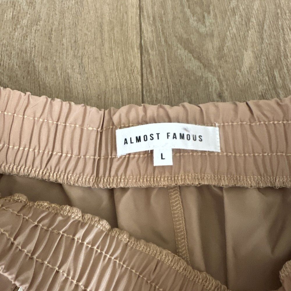 Almost Famous Junior's Ruched Leg Jogger Kailua Mist Zipper Pockets‎ Large NEW - Picture 4 of 10